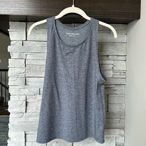 Outdoor Voices Size Medium M Tank Top Gray Heather Running Athletic Doing Things